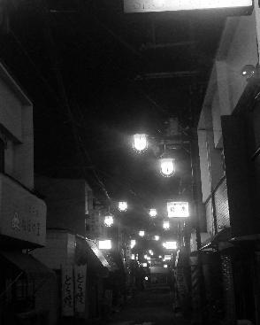 【魅力発見賞】永野 千佳さんの作品「商店街の夜」（撮影場所：天美西）