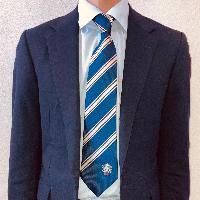 ネクタイ着用イメージ 紺×ゴールド