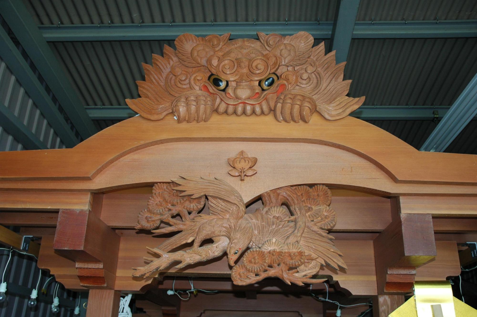 深居神社地車の彫物の写真