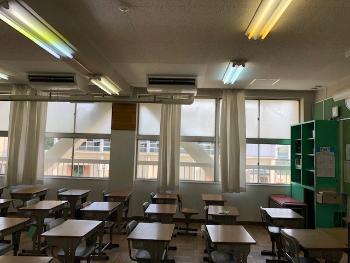 松原中学校普通教室