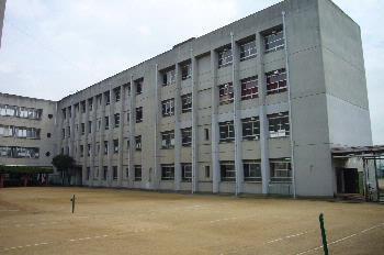 松原第六中学校埋設ガス配管改修工事の写真