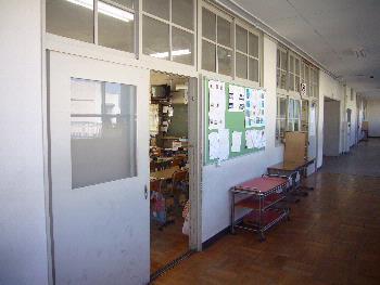 天美西小学校耐震補強工事の写真