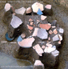 別所遺跡・奈良時代の井戸跡（上層での遺物の出土状況の詳細）の写真